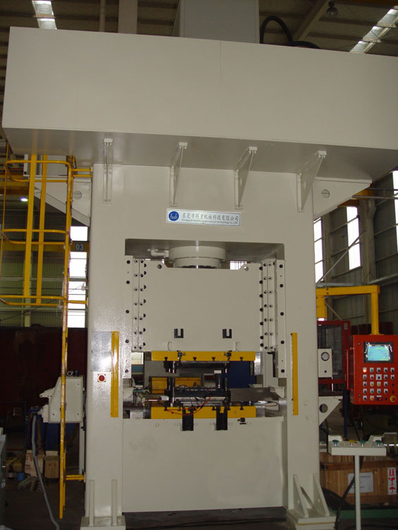 伺服框架導(dǎo)軌式拉伸油壓機